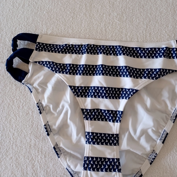 VENUS Strappy Side Bikini Bottom, size 12 - Picture 5 of 10